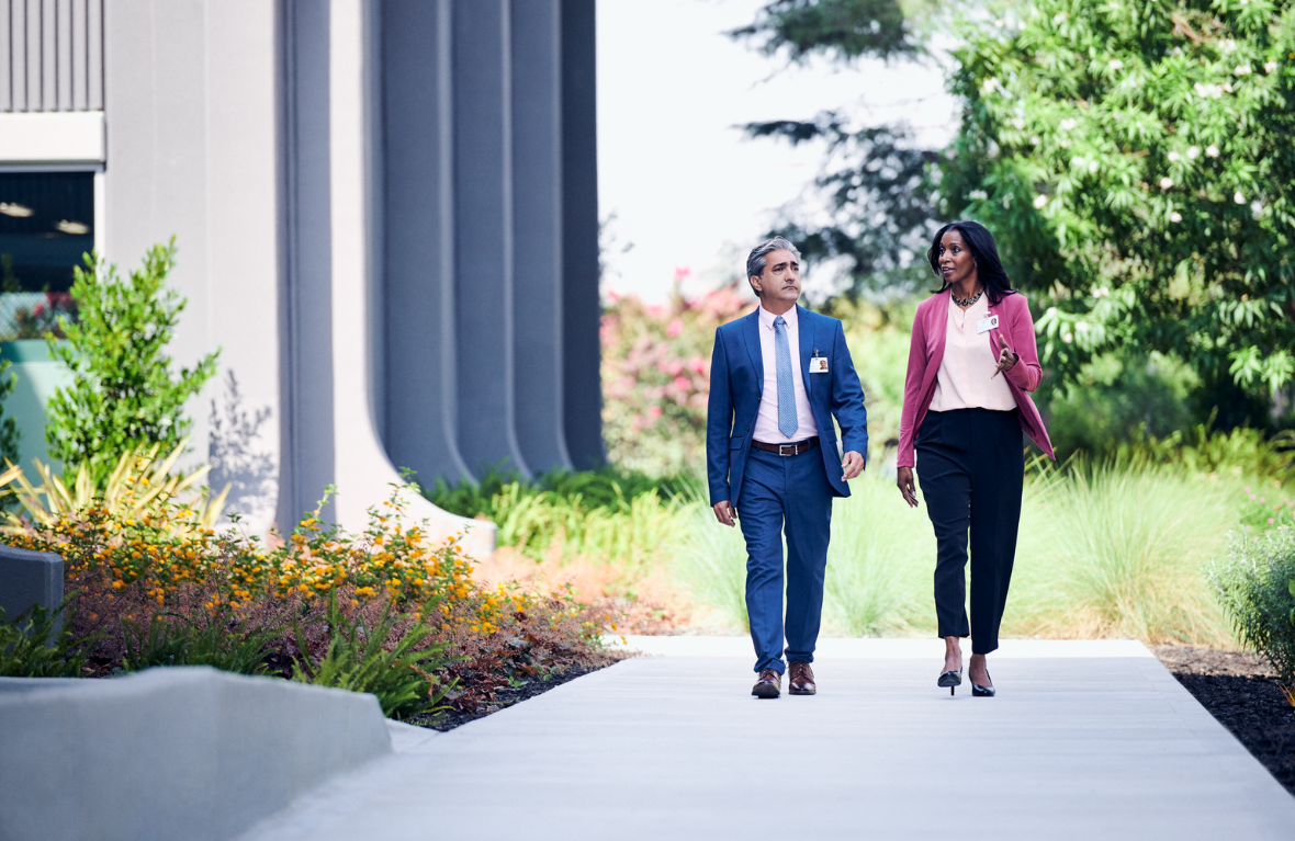 Navigating Career Progression Paths: From Entry-Level to Leadership