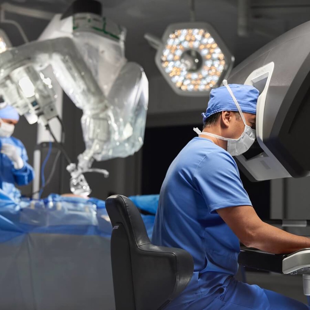 JPG Medium DV LS OR SP Surgeonconsole 2 102022
