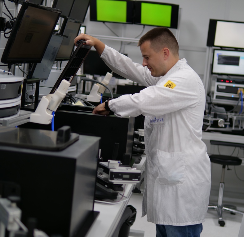 Roman Stellbogen Working in the Lab