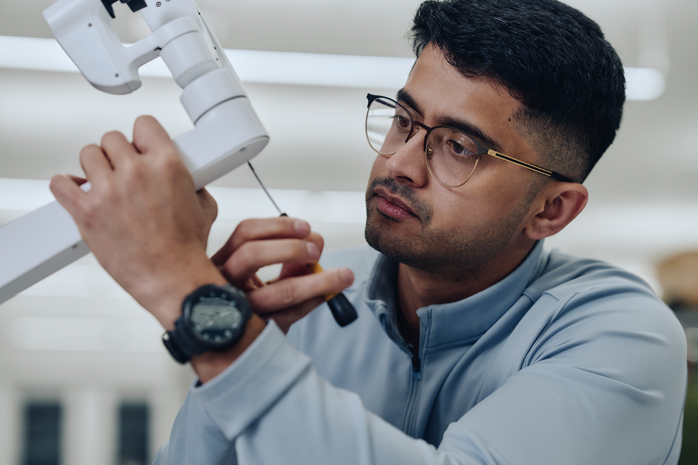 da Vinci hardware engineer, manufacturing engineer, software engineer, human factors 2